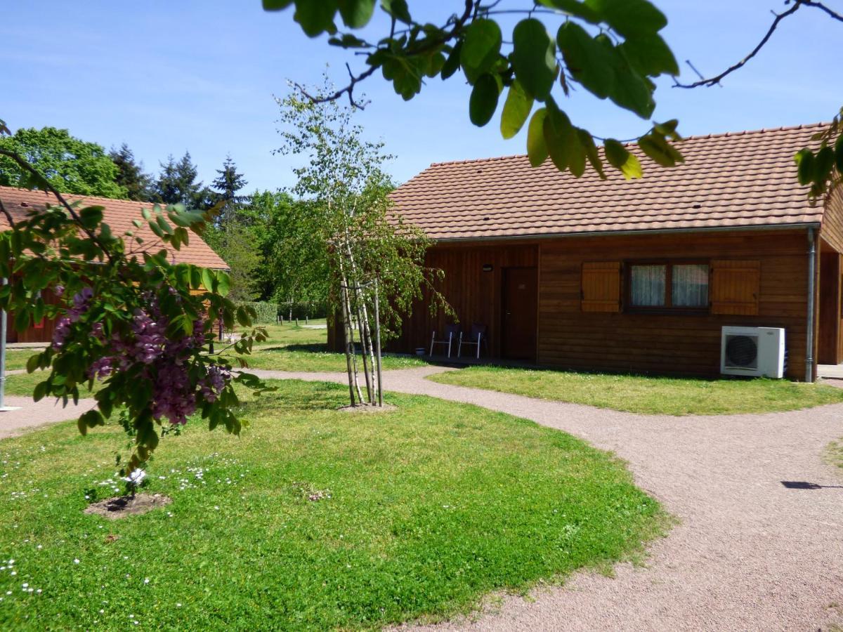 Le Chalet De La Foret Hotel 3 Etoiles Et Restaurant Vierzon Exterior foto